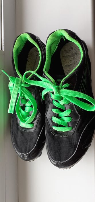 Продам шиповки для бега