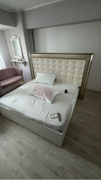 Tablie pat pat canapea second hand