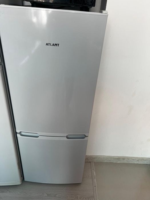 Продаю холодильник Атлант