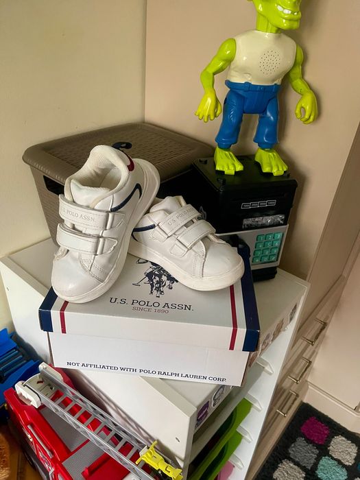 Adidași 27 ( 17 cm )