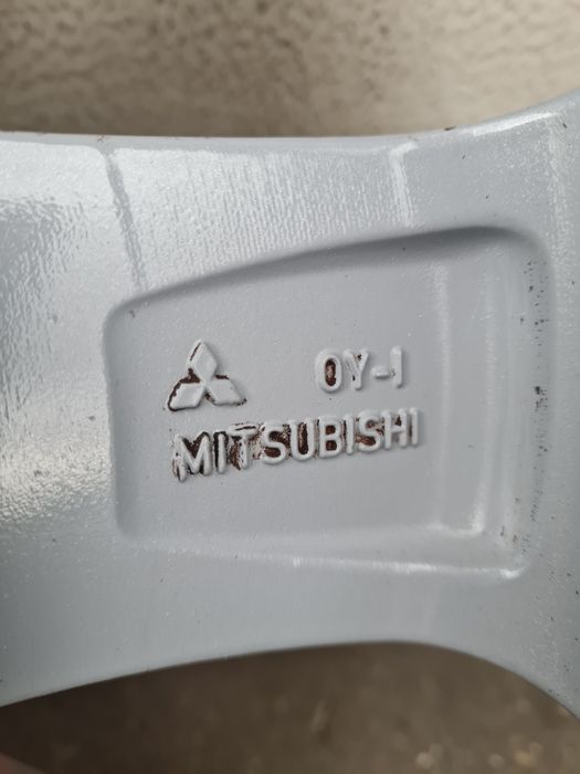 Оригинални джанти за МИТСУБИШИ MITSUBISHI R15 4x114.3 ET46 6J