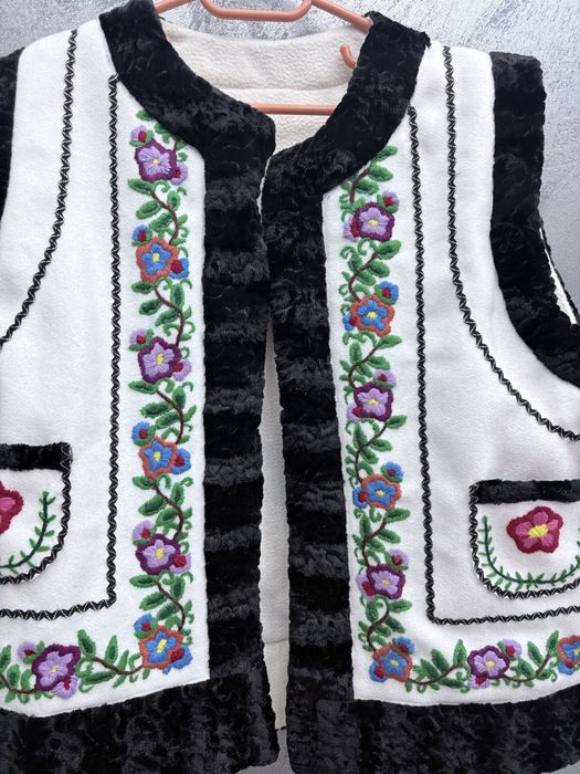 Pieptar traditional brodat manual