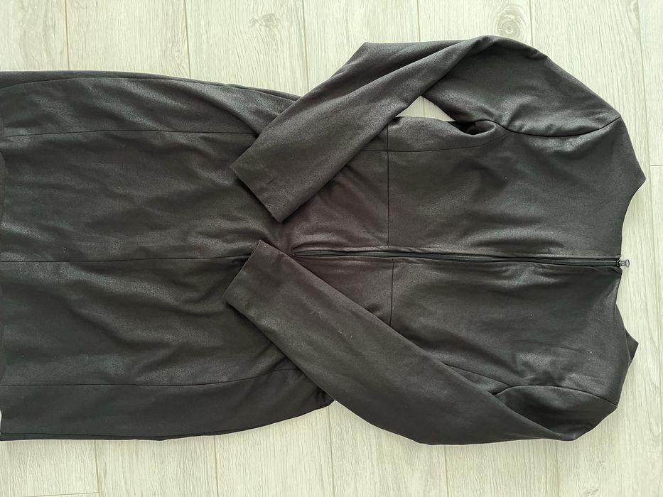 Черна рокля J.lo размер л