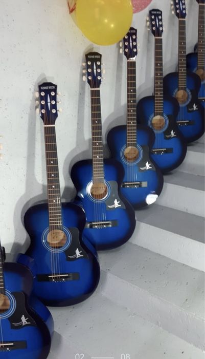 Гитара акустическая