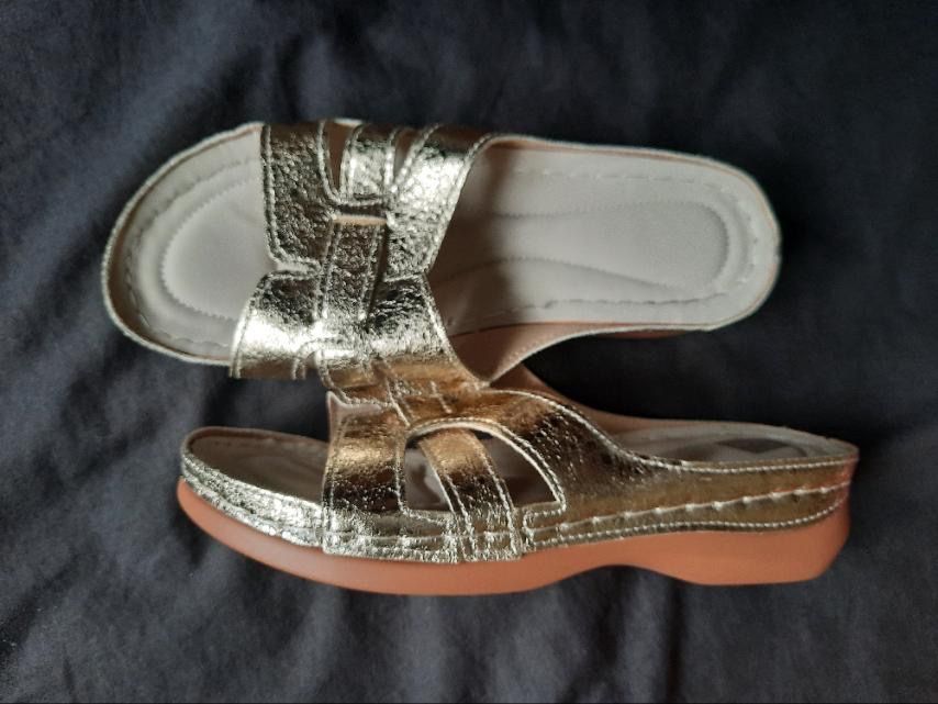 Ортопедични сандали и чехли