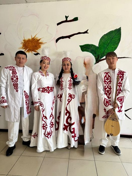 Национальные костюмы