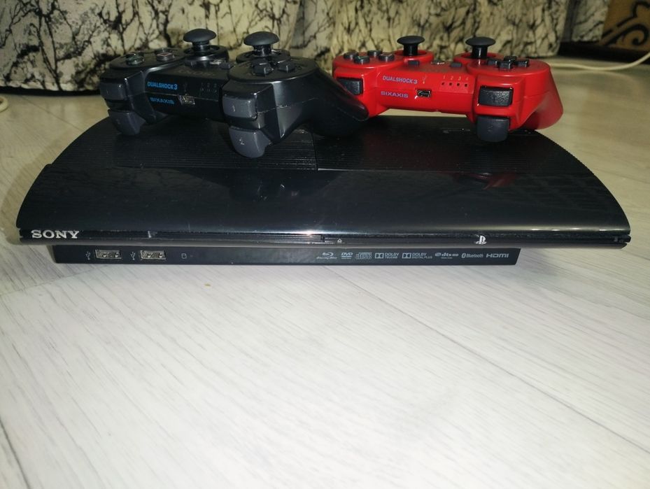 Продам PS3 в хорошем состоянии