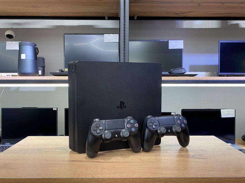 Sony PlayStation 4 Slim, 500GB, версия 13.02, есть игры, 2458/А10