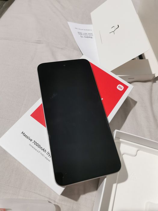 Redmi 15 чисто нов