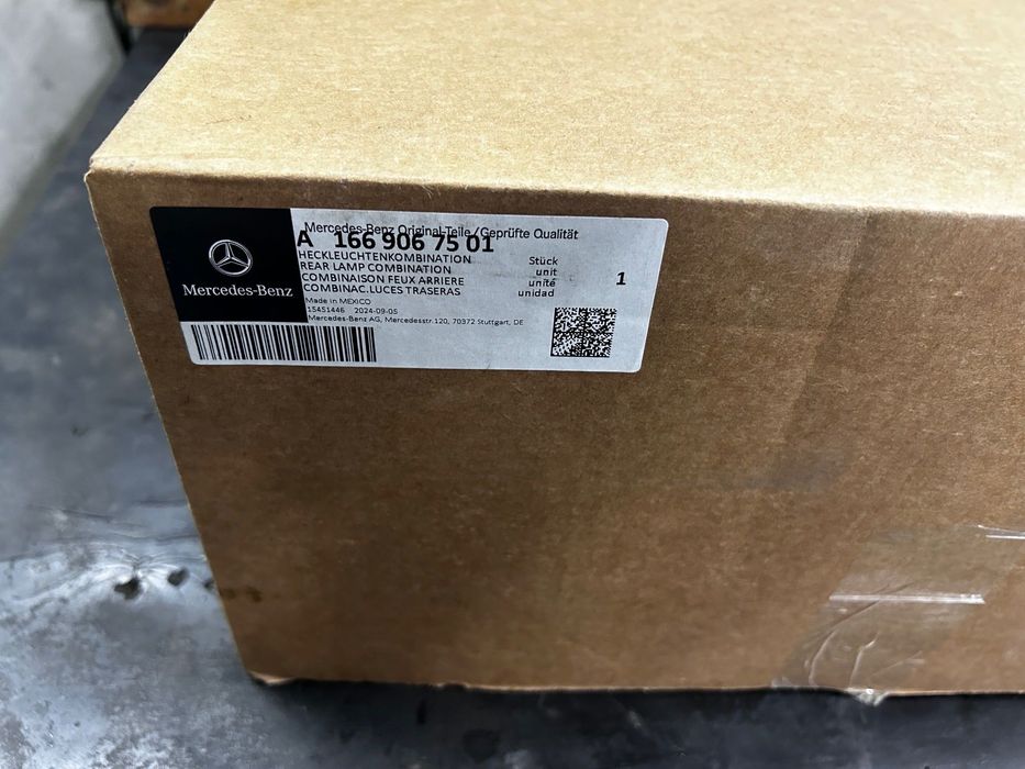 чисто нов ляв стоп(стои в калника) за Меrcedes Benz GL450 4 MATIC