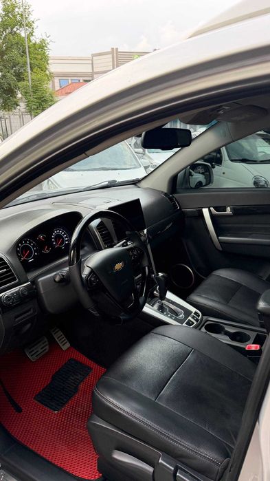 Chevrolet Captiva 4