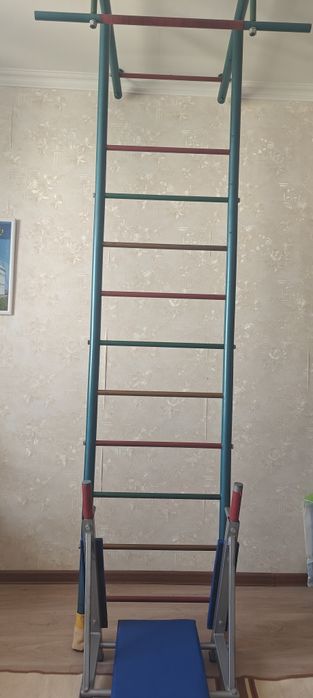 Стенка подростковая