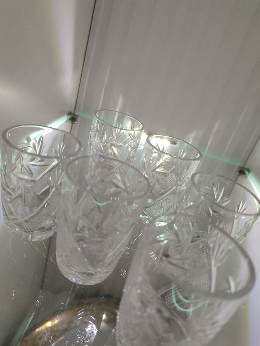 Продам рюмки хрустальные