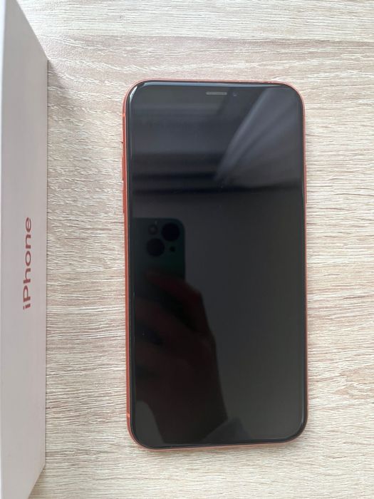 Продаю Iphone XR на 64 gb