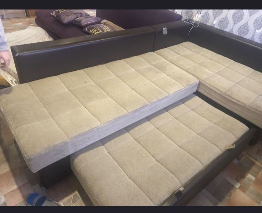 Срочно продам диван