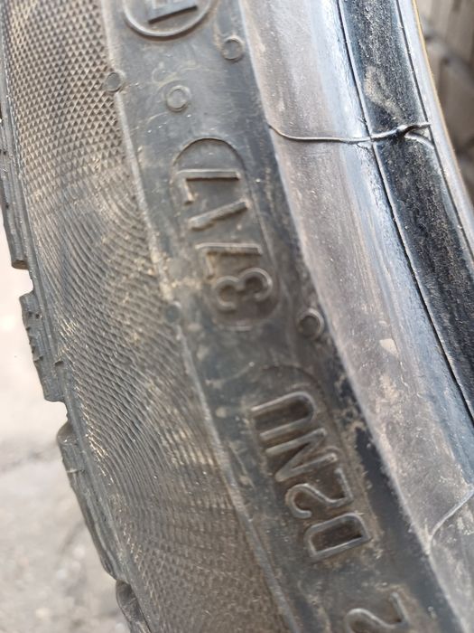 Гуми 255/35/19 Континентал