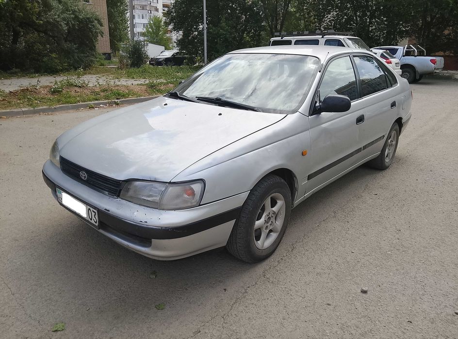 Toyota carina E 1996 г.