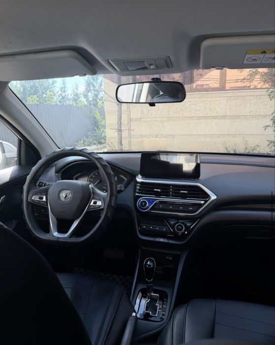 Продаю Changan Alsvin 2024 года