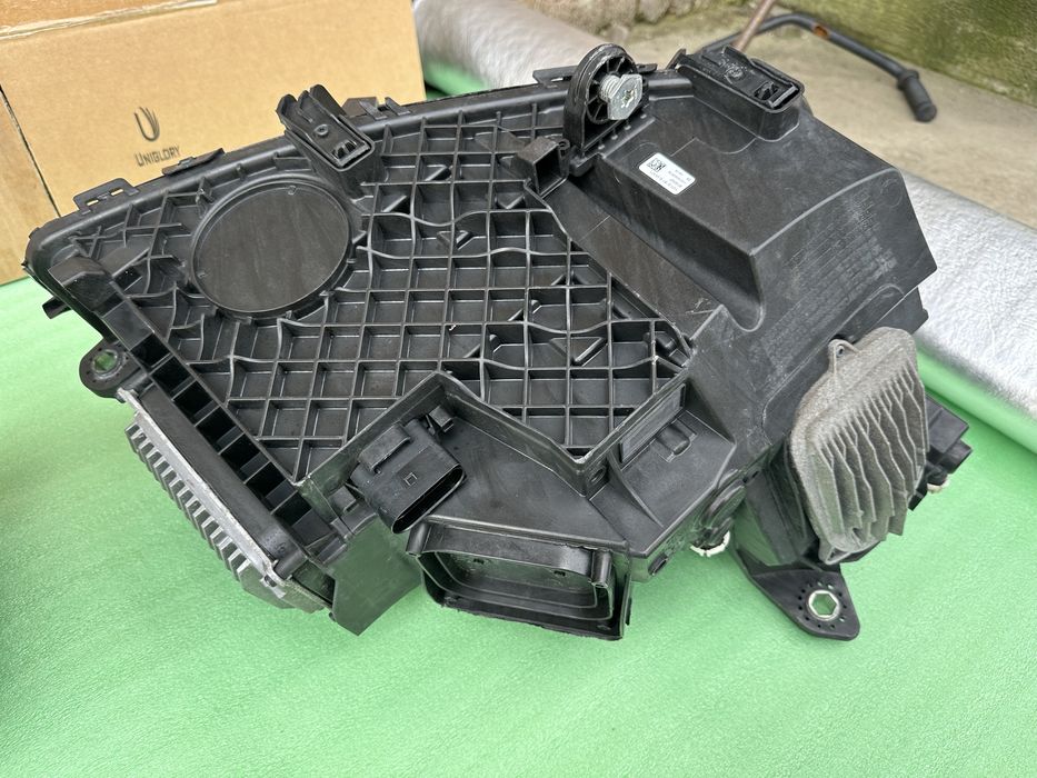 Faruri, Far stanga / Far dreapta Mercedes GLC C253, X253