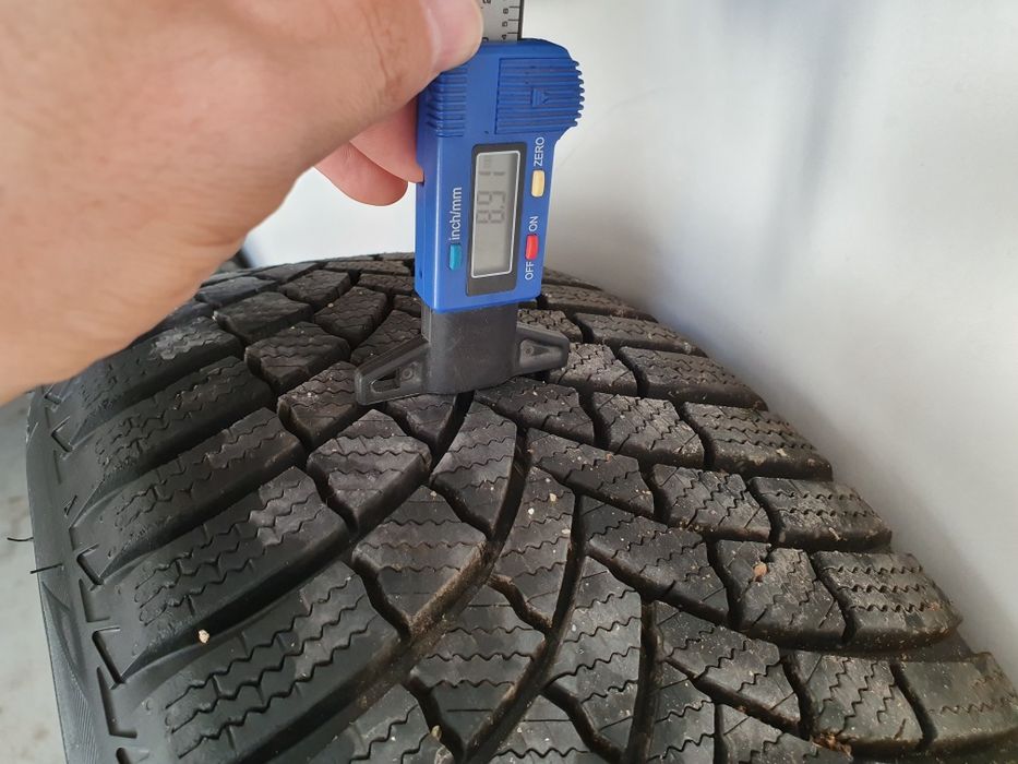 Roti iarna jante aliaj originale Mercedes 205/55/16 , Bridgestone