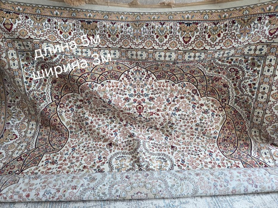 Продаётся ковёр в хорошем состоянии