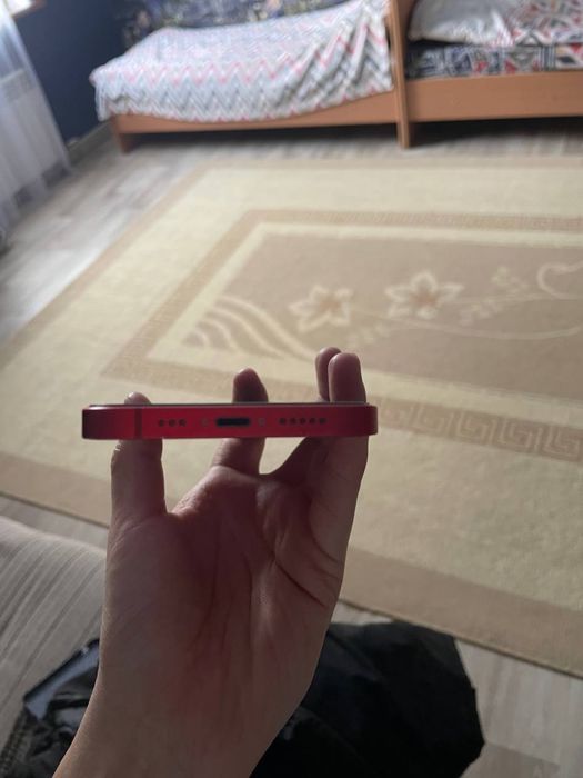 Продам айфон 12 128гб