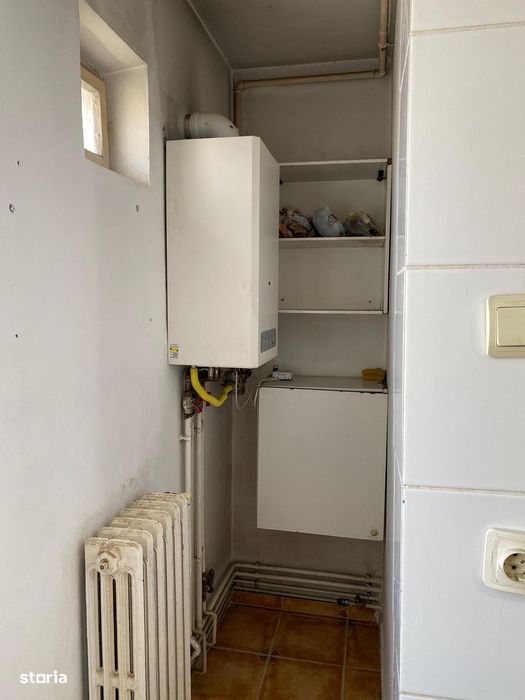 Apartament 4 camere 2 bai zona Vasile Aaron