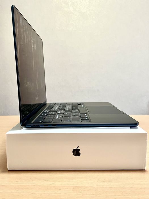 MacBook Air M2 Midnight 8GB/256GB- Chotkiy noutbuk( Макбук - Ноутбук )
