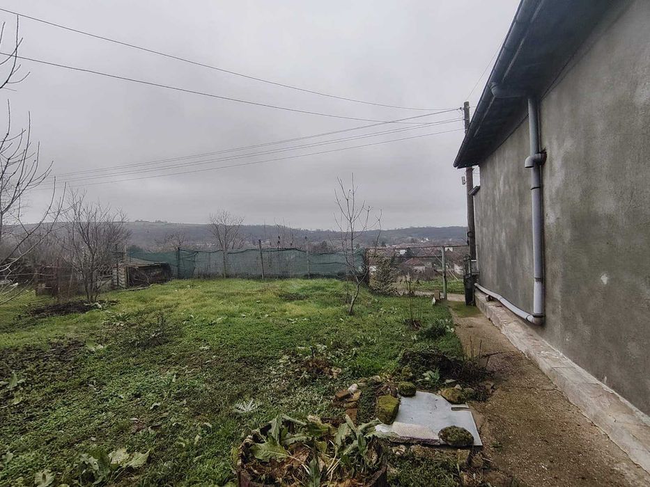 Къща в близост до р. Дунав !