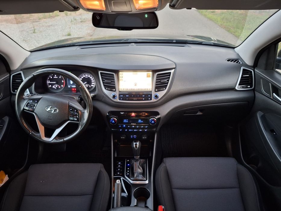 Hyundai Tucson - 1.7 CRDi Automat Premium / LED / NAVI / CLIMATRONIC