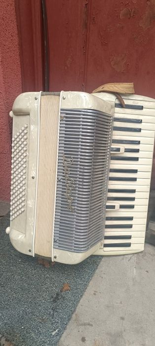 O piesă de colecție Acordeon DALLAPE