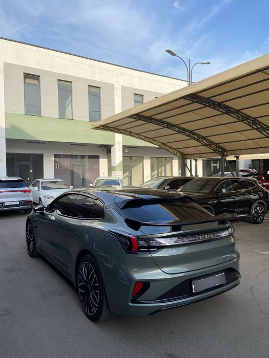 Zeekr 001 2024 — 2