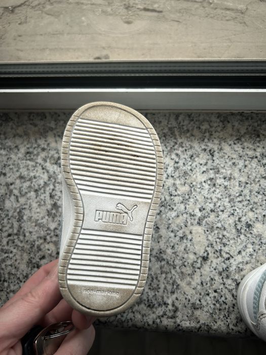 Pantofi sport puma marimea 20 pentru copii