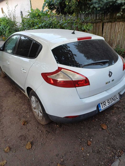 RENAULT Megane 2013 — imagine 2