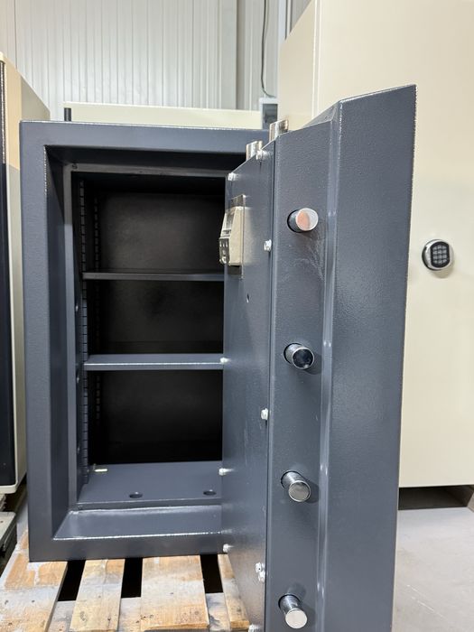 Seif cu grad mare de siguranta