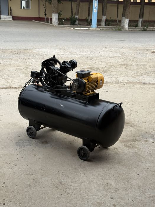 Vulkanizatsiya uchun 200L Kompressor sotiladi, xolati yaxshi