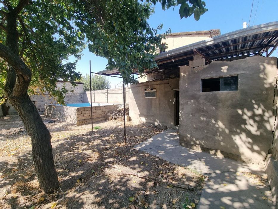 Участка сотилади 7 сотих