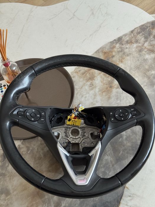 Volan opel astra k cu comenzi si incalzire