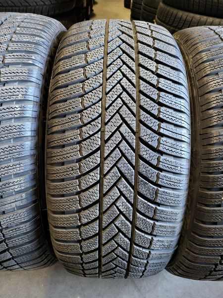 255/45/19 BRIDGESTONE 3бр