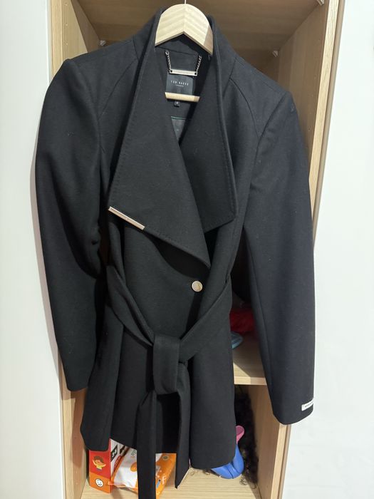 Ново черно палто Ted Baker, размер 2/м