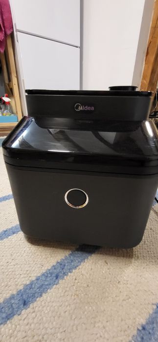 Еър Фрайър Мидея