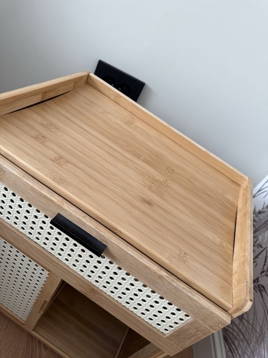 Продам прикроватные тумбочки