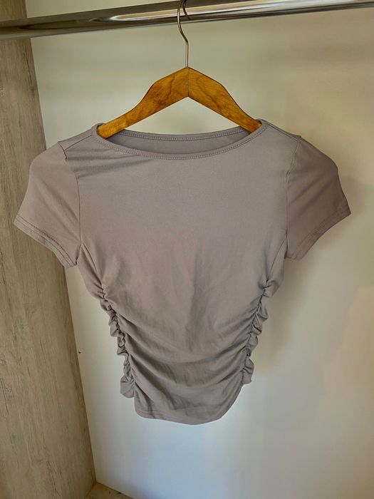 Бежова тениска SHEIN