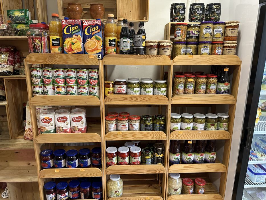 Продавам цялостно оборудване за плод и зеленчук