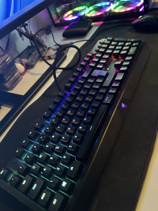 Razer tastatura mouse casti sau separat