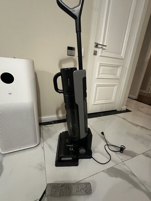 Пылесос и швабра электро.