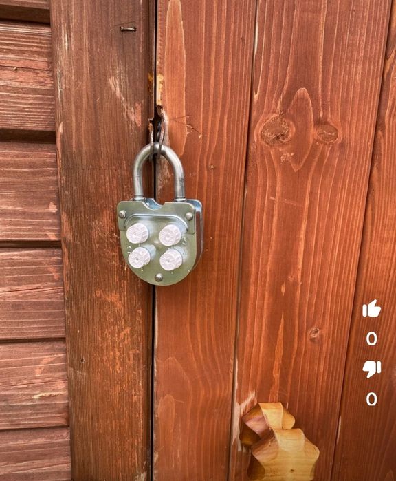 Замок кодовый новый