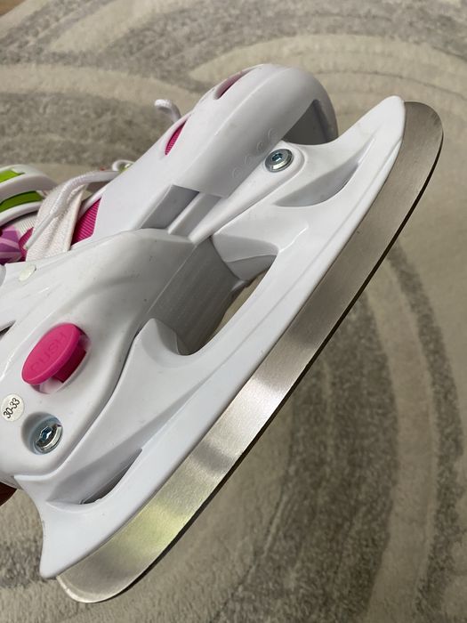 Детские коньки почти новые