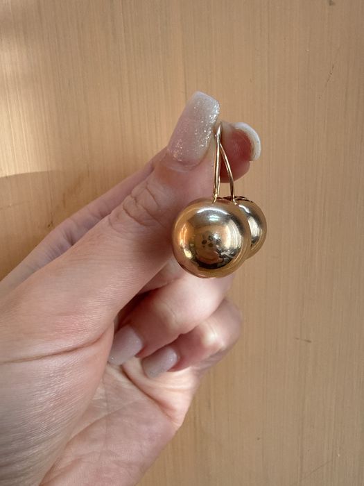 Продам Золотые серьги