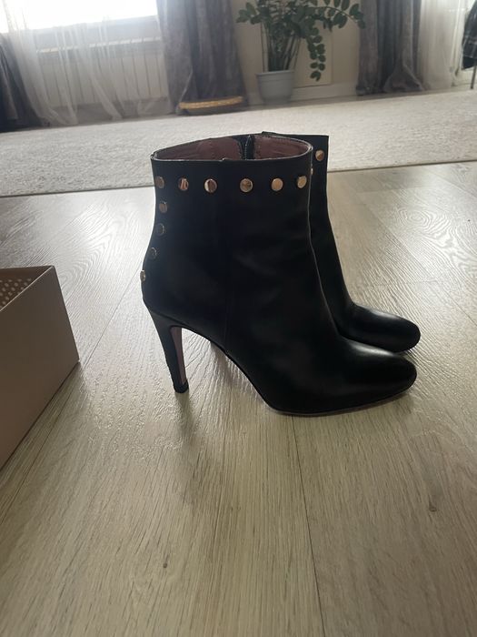 Продам ботильоны